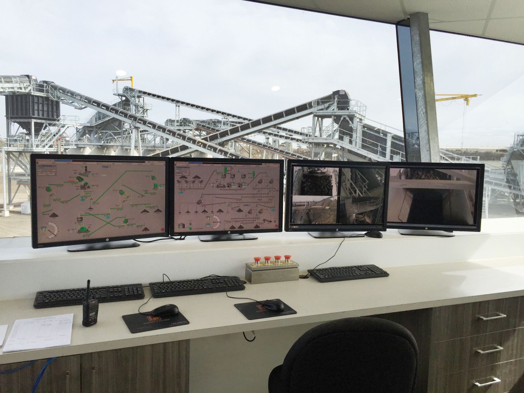 p30-31-20.-Control-RoomWeb