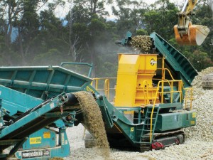 SITE PHOTO: Mobile Crushing and Screening Plant