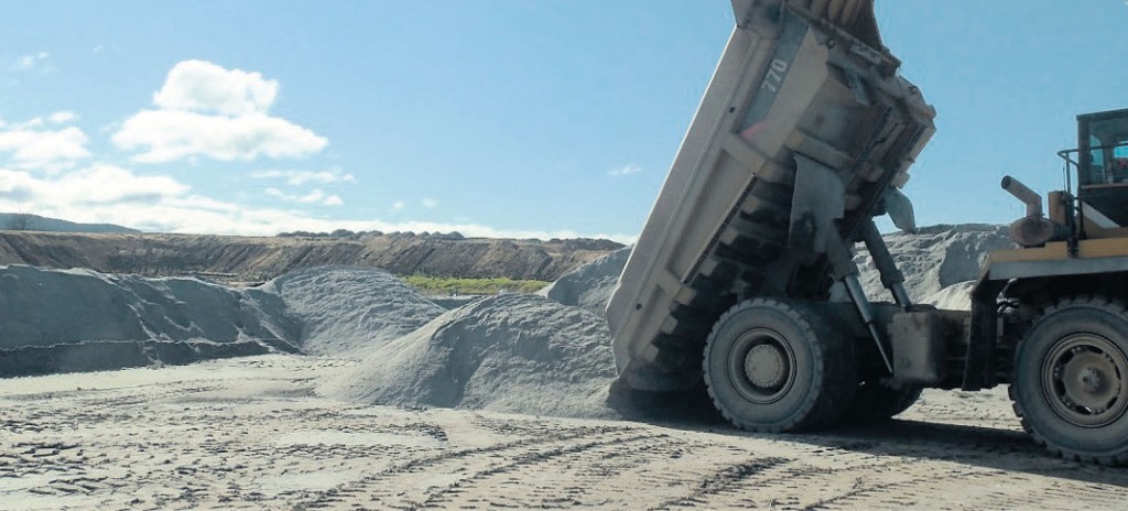 SITE PHOTO: Placing loads of dust for a Laminated Stockpile