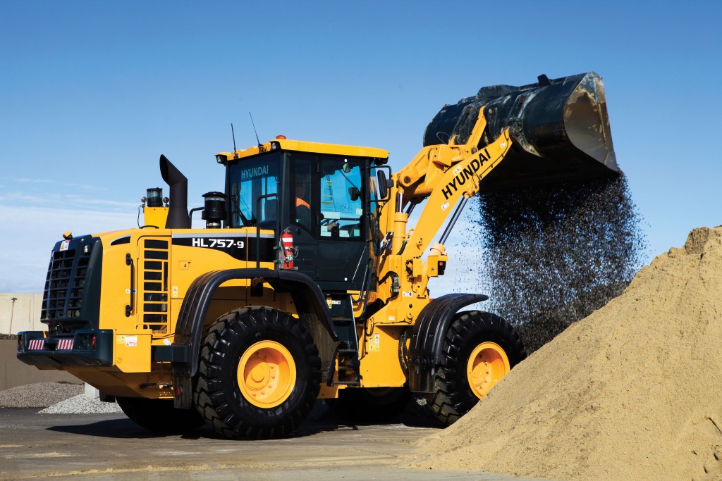 SITE PHOTO: Wheel Loader HL757-9